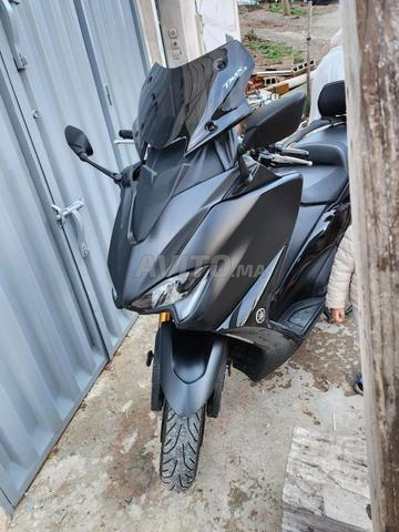Tmax 560 Tech Max - 2