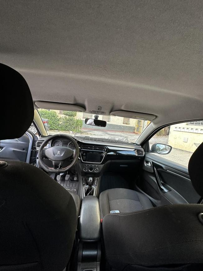 peugeot 301 model 2020