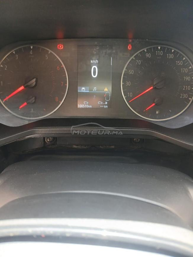 clio 5 2022 en très bon état 