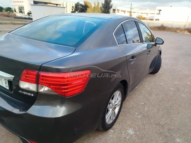 toyota avensis 2014
