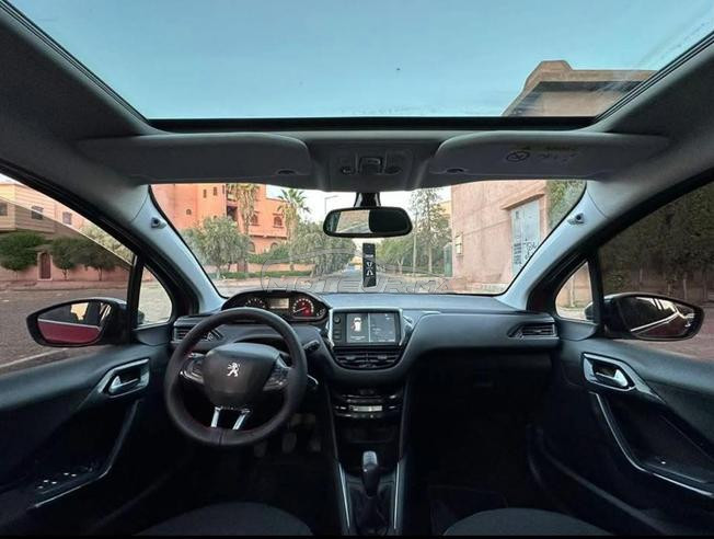 Peugeot 208 Diesel للبيع – مراكش 