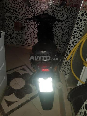 Sym Amarch - 2