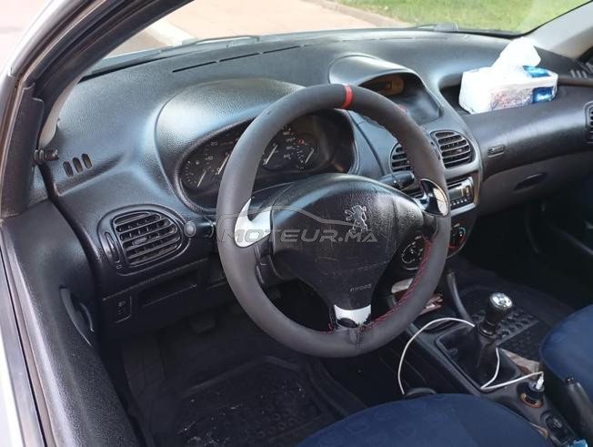Je vends ma Peugeot 206 HDI 1.4 modèle 2003.