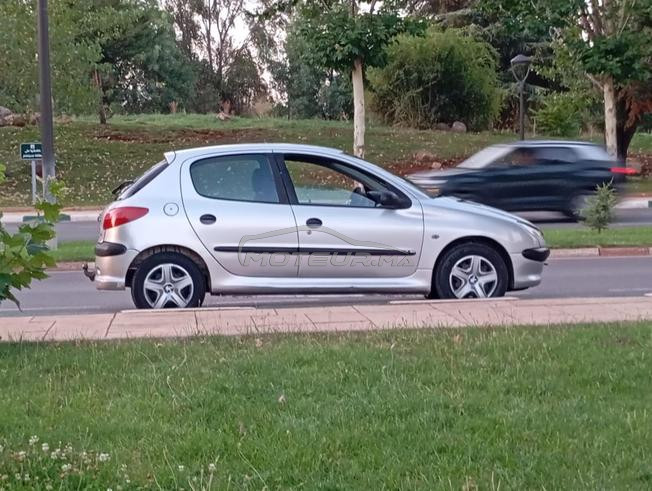 Je vends ma Peugeot 206 HDI 1.4 modèle 2003.