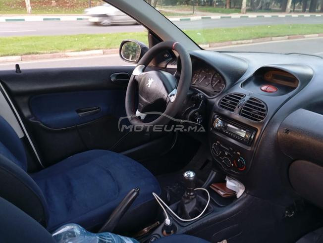 Je vends ma Peugeot 206 HDI 1.4 modèle 2003.