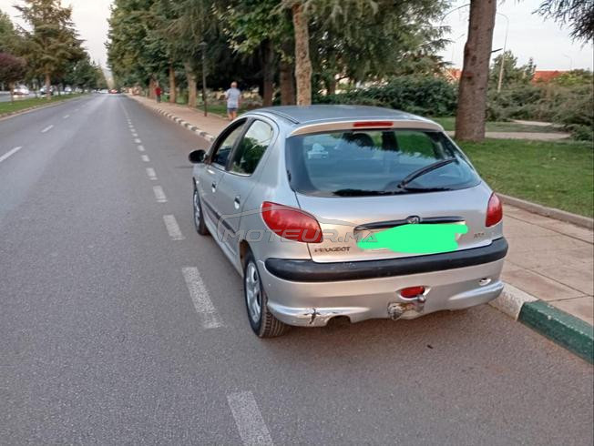 Je vends ma Peugeot 206 HDI 1.4 modèle 2003.