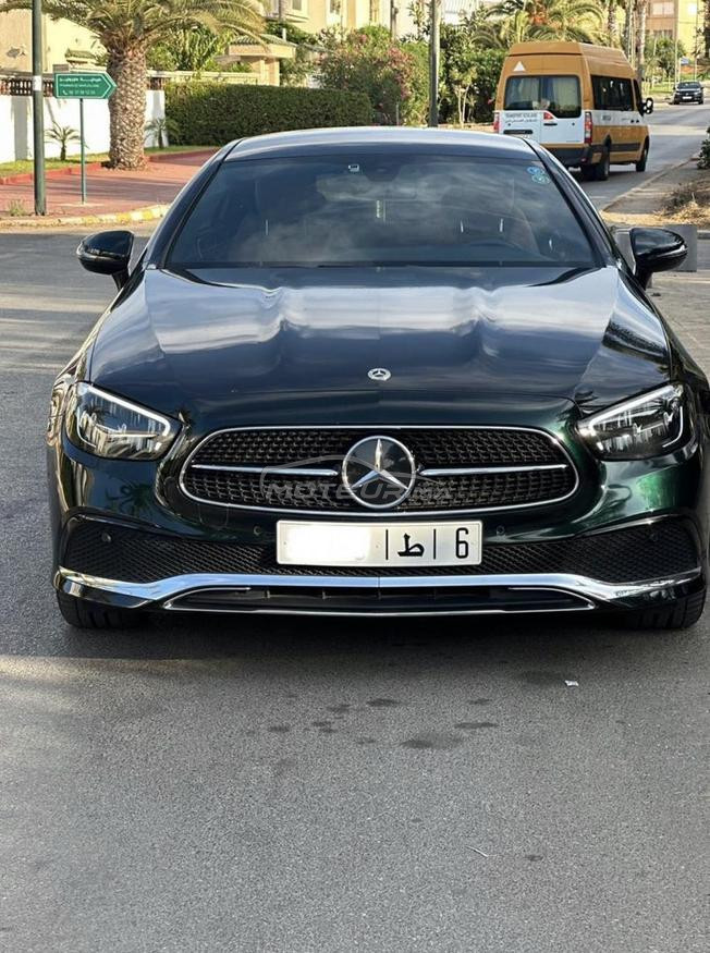 Mercedes E coupé 220 D 