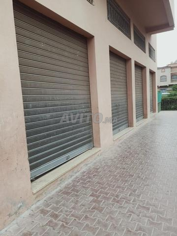 À vendre, local commercial titré de 140 m² - 2