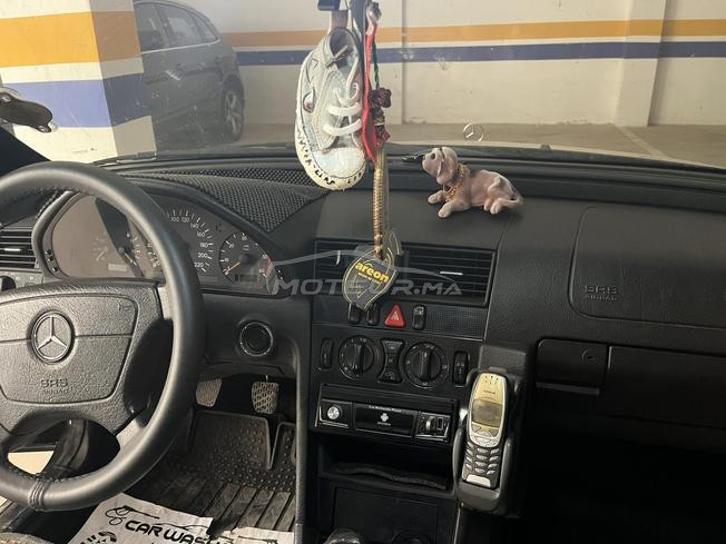 A vendre Mercedes Benz CDI 200..SVP pas samsar….