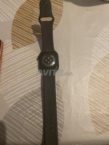 Apple Watch series 11 avec chargeur - 2