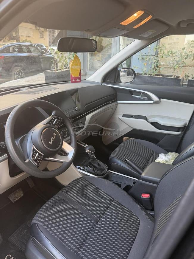 kia caren Modèle 2023