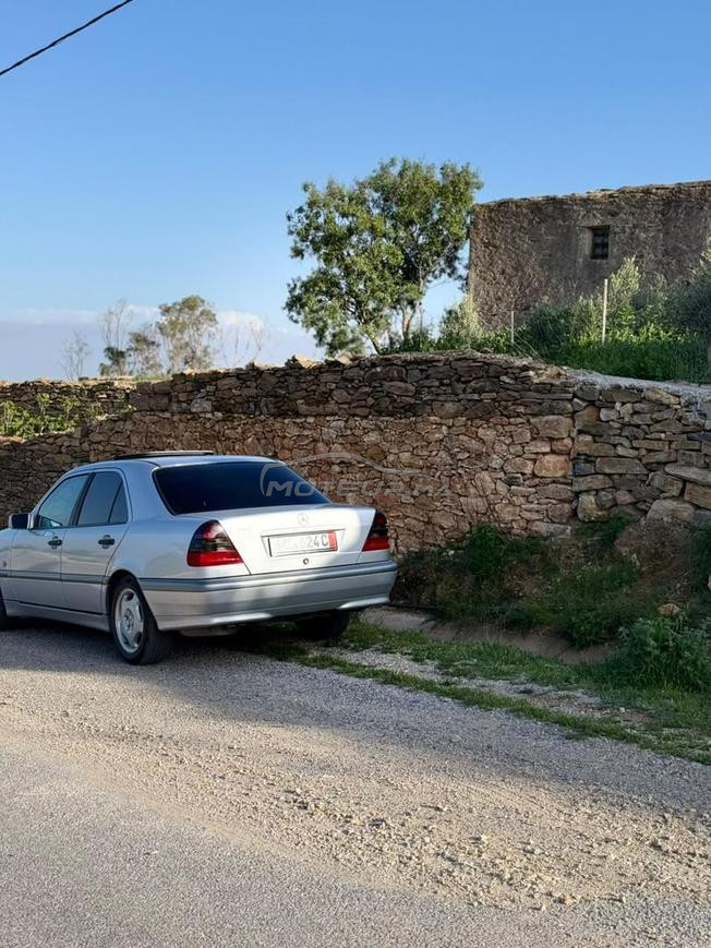 Mercedes-Benz Classe C Essence Automatique 2000