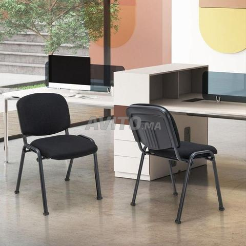 Chaise avec bureau confortable