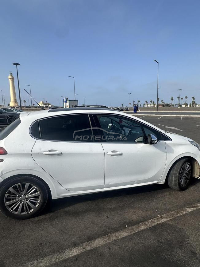 Peugeot 208 Diesel Manuelle 2017 à Casablanca