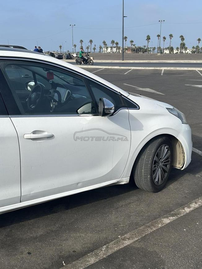 Peugeot 208 Diesel Manuelle 2017 à Casablanca