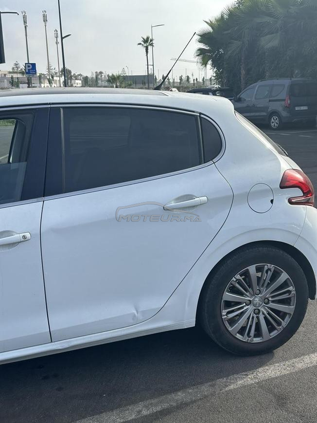 Peugeot 208 Diesel Manuelle 2017 à Casablanca