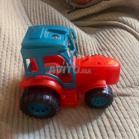 Tracteur jouet pour enfants, couleur rouge et bleu, taille moyenne