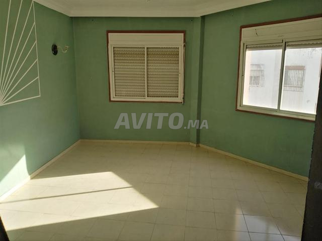 Appartement à vendre 69 m² à Sakani Casablanca - 2