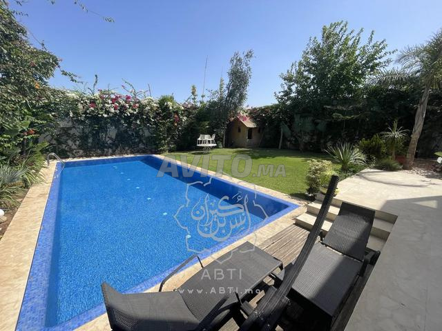 Villa moderne 660m² piscine résidence à Bouskoura - 2