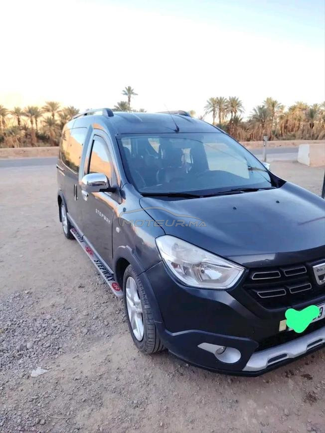 سيارة دوكير للبيع 