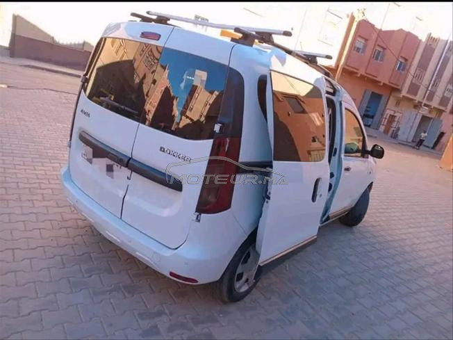 سيارة دوكير ث