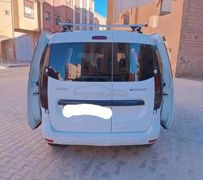 سيارة دوكير ث