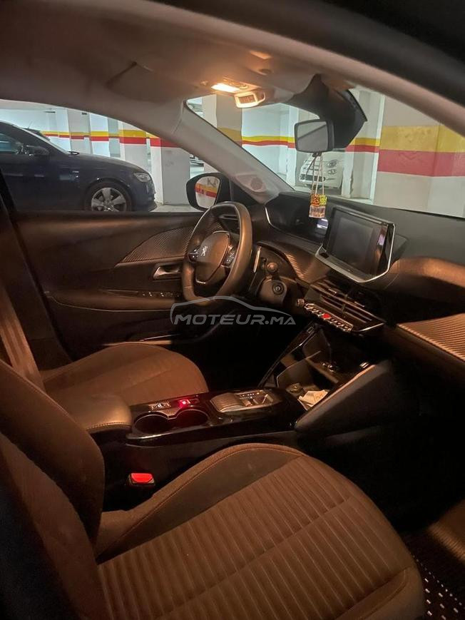 Peugeot 208 automatique 