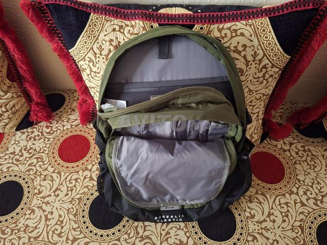 Nouveau portefeuille marque The North Face Prix 1000 dirhams
