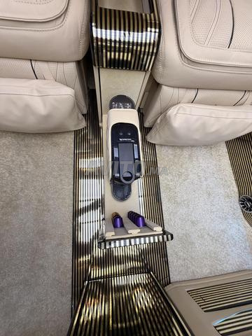 Aménagement intérieur VIP haut de gamme sur mesure