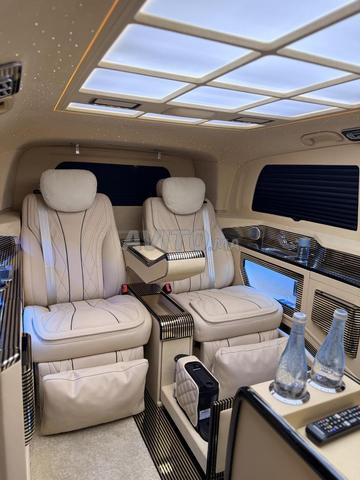 Aménagement intérieur VIP haut de gamme sur mesure