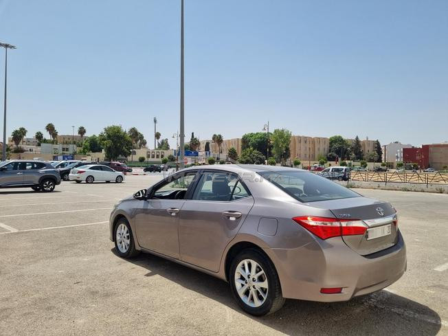 TOYOTA COROLLA 1ÉRE M 126KM 