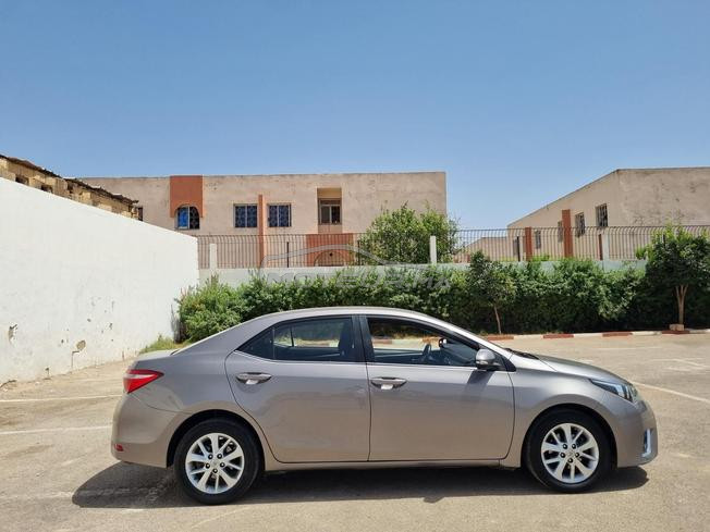 TOYOTA COROLLA 1ÉRE M 126KM 