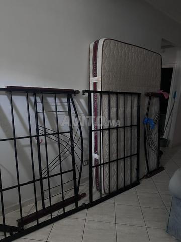 مرتبة وسرير للبيع - 2