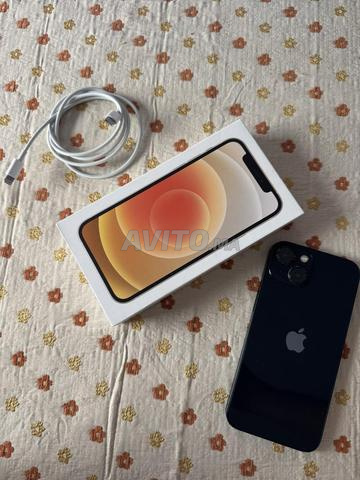 iPhone 13 avec chargeur original - 2