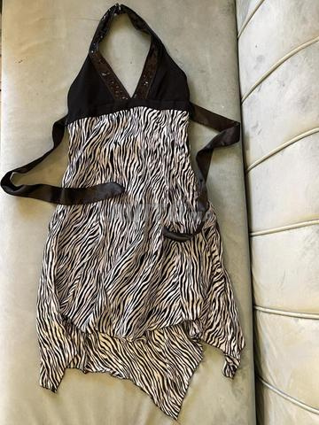 Robe dos nu zébrée - 2