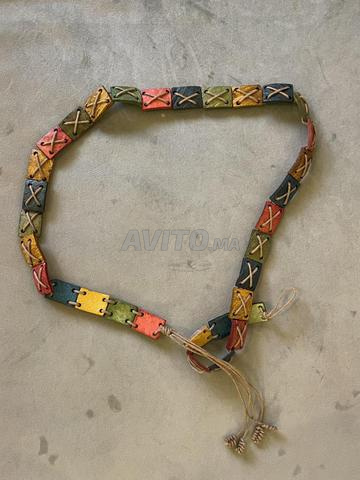 Ceinture en bois colorée