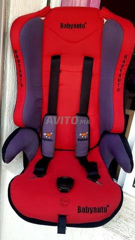 Siège auto avec rehausseur