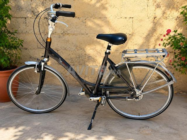 Vélo en très bon état à vendre à Targa, Marrakech. Négociable. Bienvenue aux intéressés.