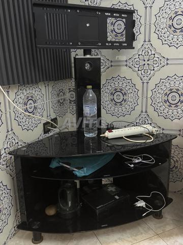 Table en verre encore propre - 2