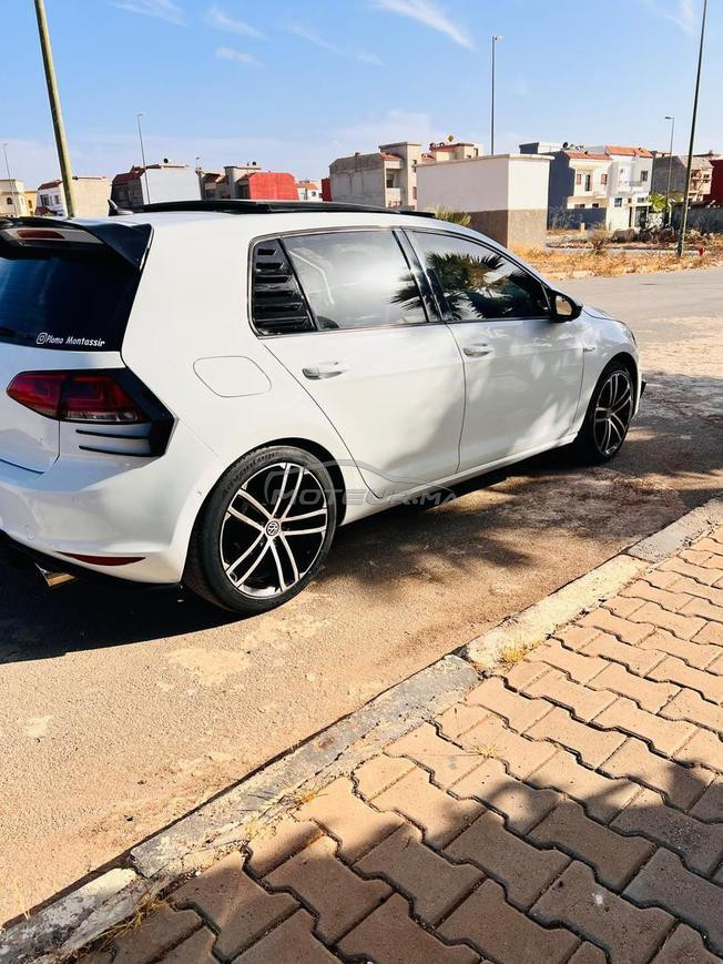 Golf 7 2017 très bonne état 