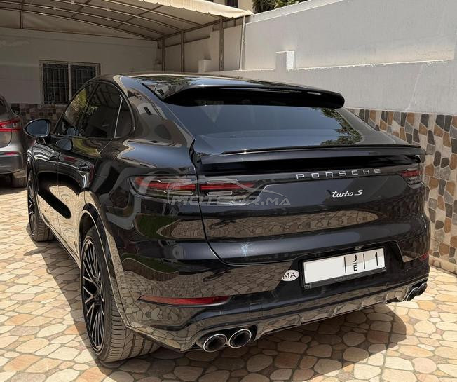 Porsche Cayenne Hybride 2022 à Fès