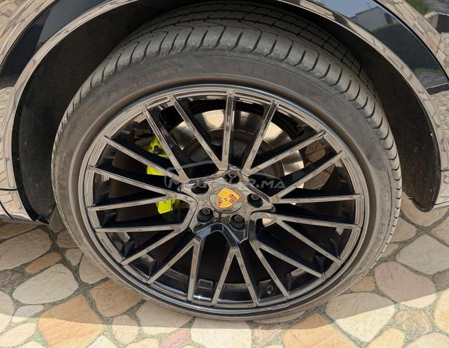 Porsche Cayenne Hybride 2022 à Fès