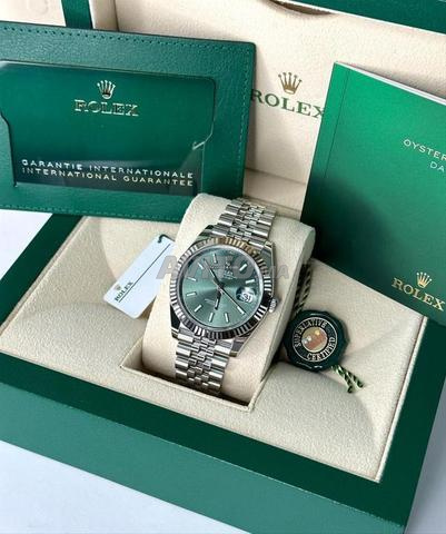 Rolex Date Just cadran vert