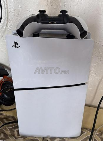 PS5 slim 900g bon état - 2