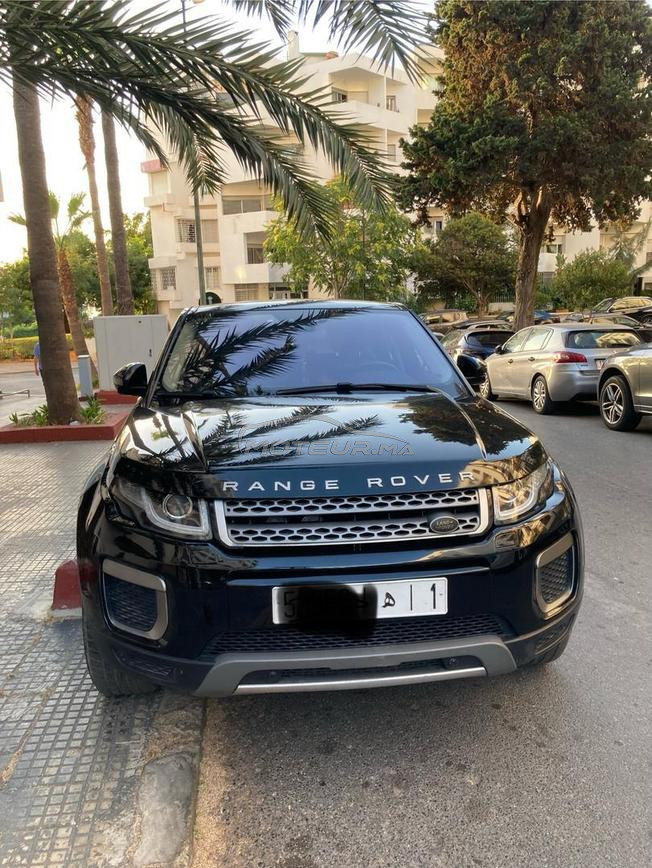 Range Rover évoque 
