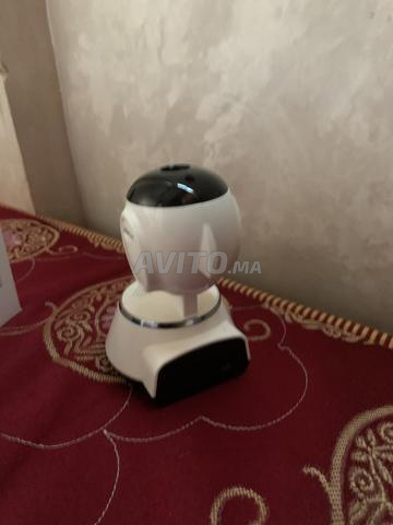 Caméra de surveillance intelligente, état excellent, encore neuve - 2