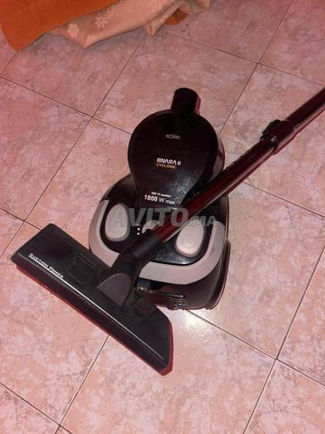 Aspirateur 1800W - 2