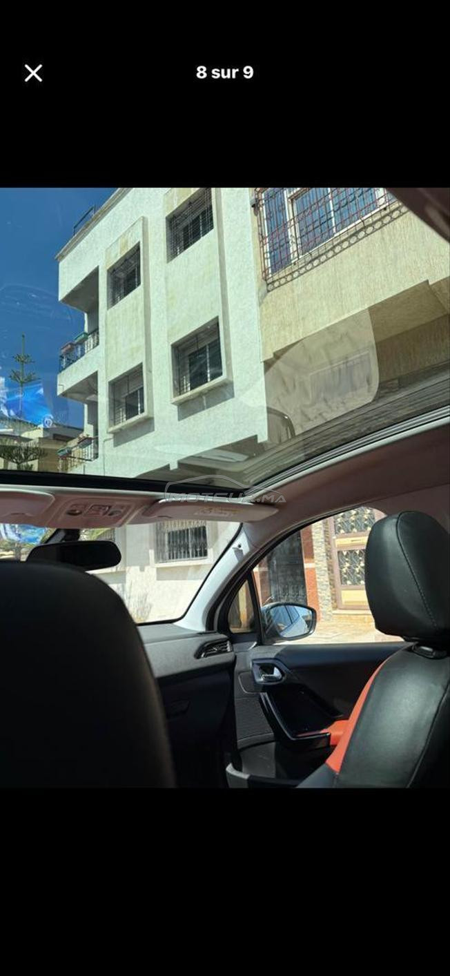 Peugeot 208 Diesel Manuelle 2017 à Rabat