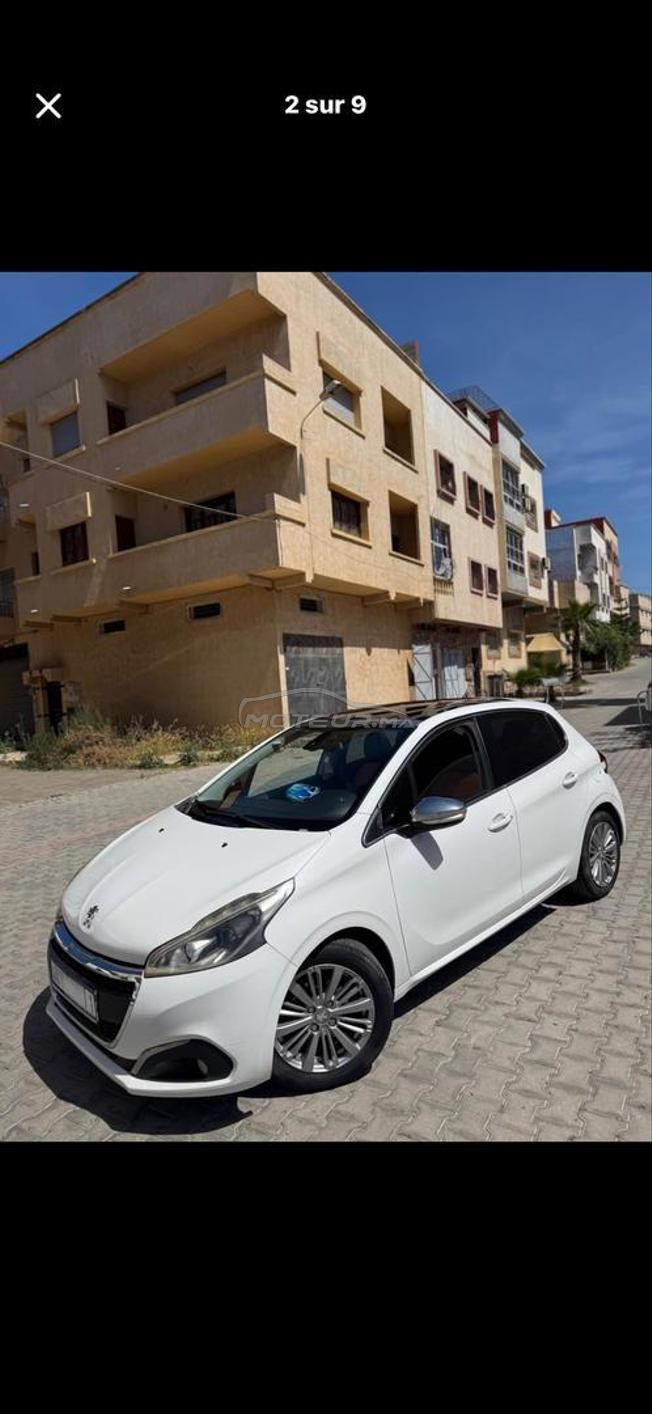 Peugeot 208 Diesel Manuelle 2017 à Rabat