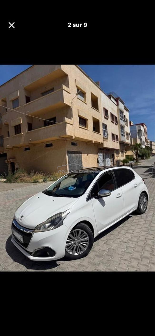 Peugeot 208 Diesel Manuelle 2017 à Rabat